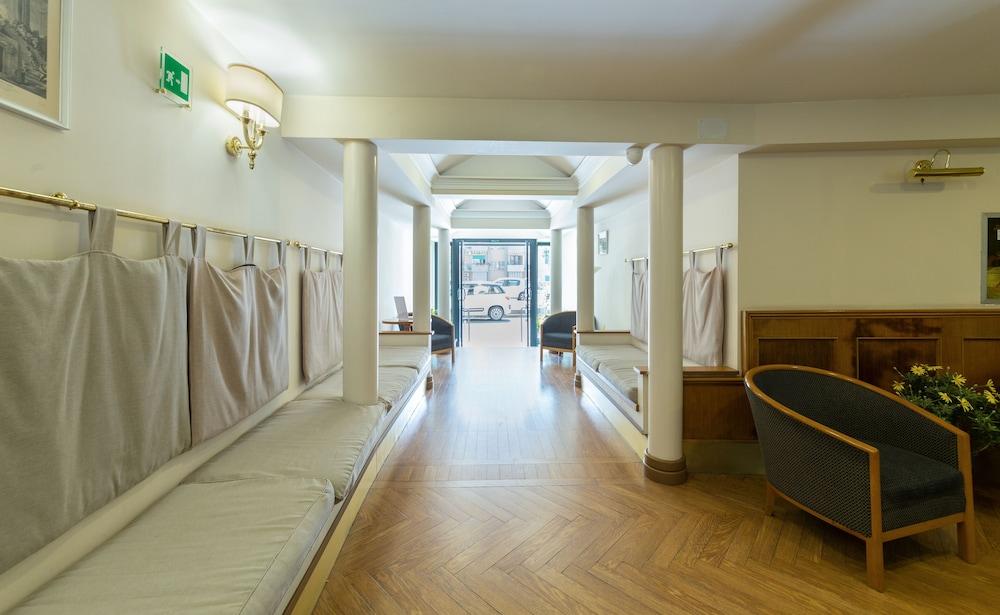 Hotel Leopardi Naples Luaran gambar