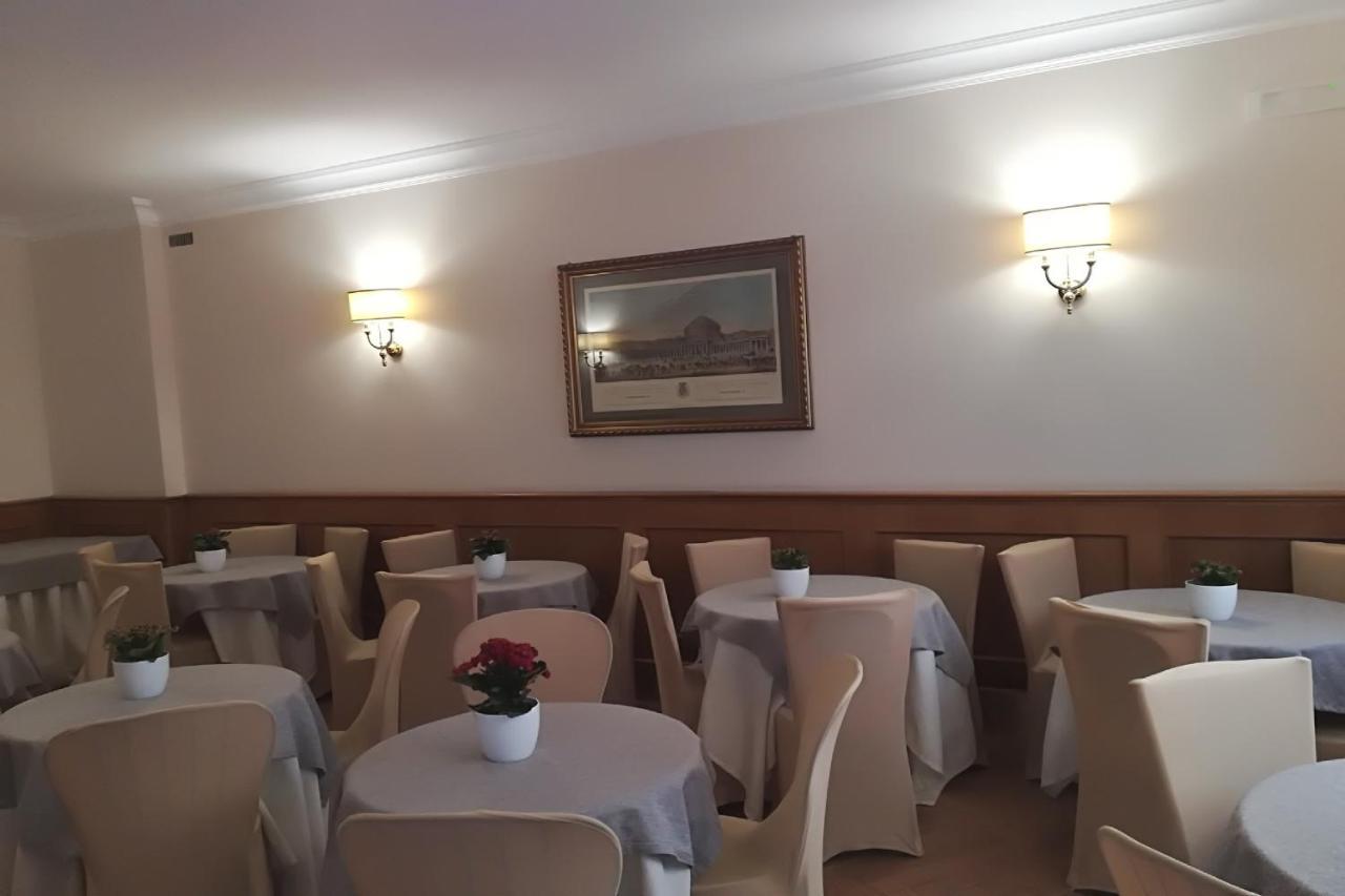 Hotel Leopardi Naples Luaran gambar