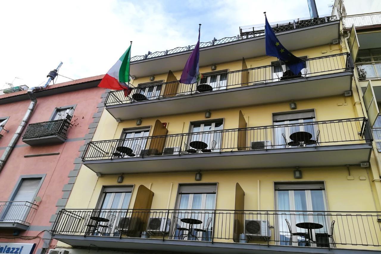 Hotel Leopardi Naples Luaran gambar