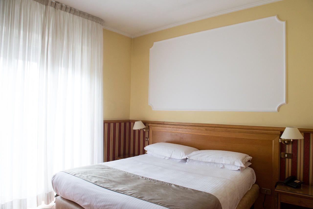 Hotel Leopardi Naples Luaran gambar