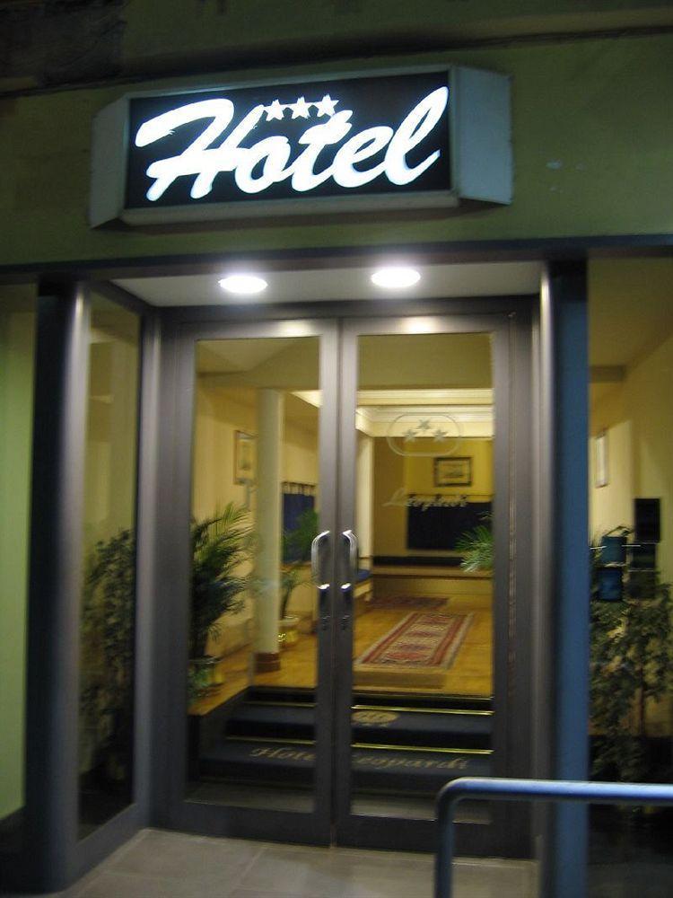 Hotel Leopardi Naples Luaran gambar