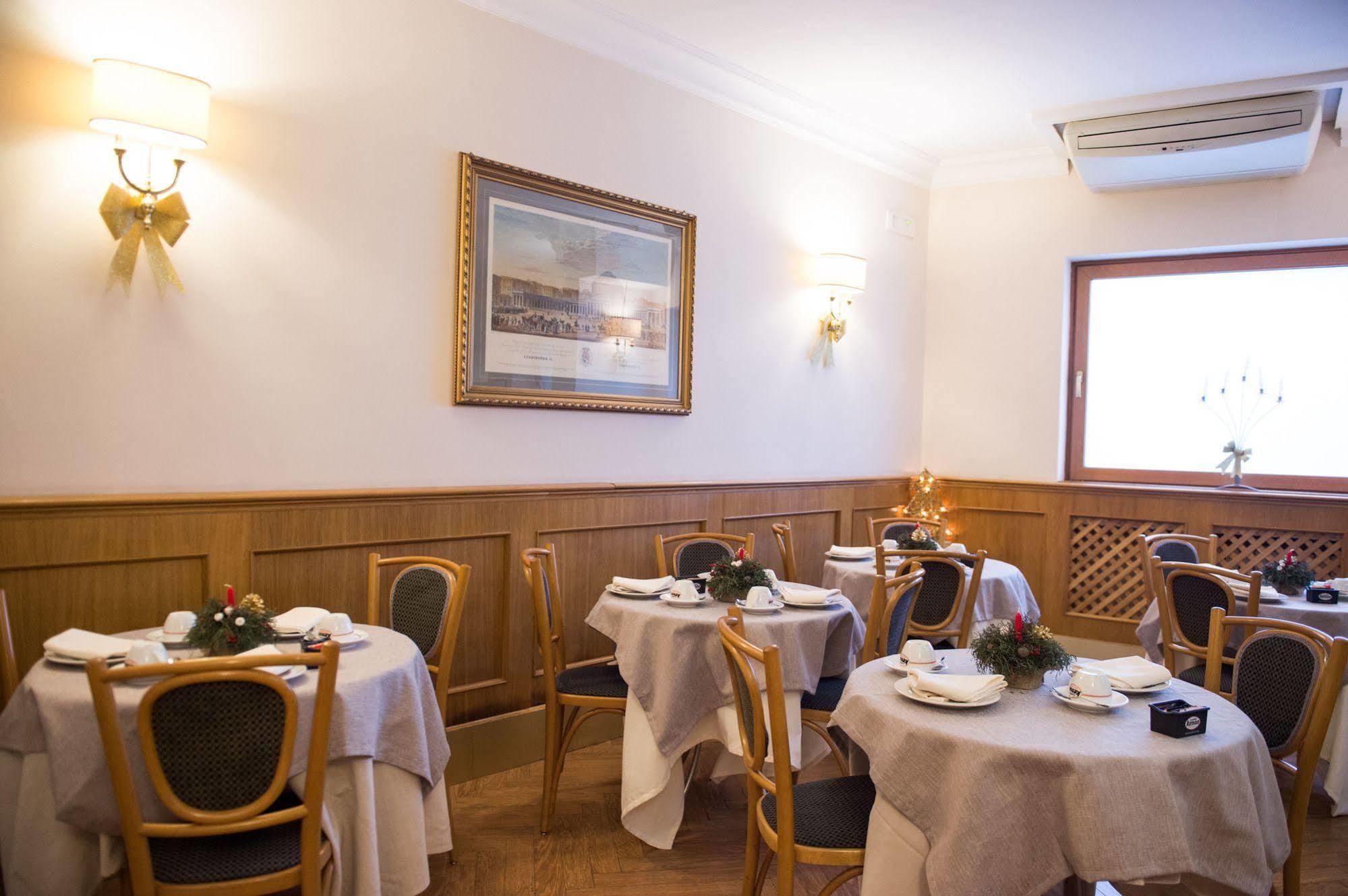 Hotel Leopardi Naples Luaran gambar